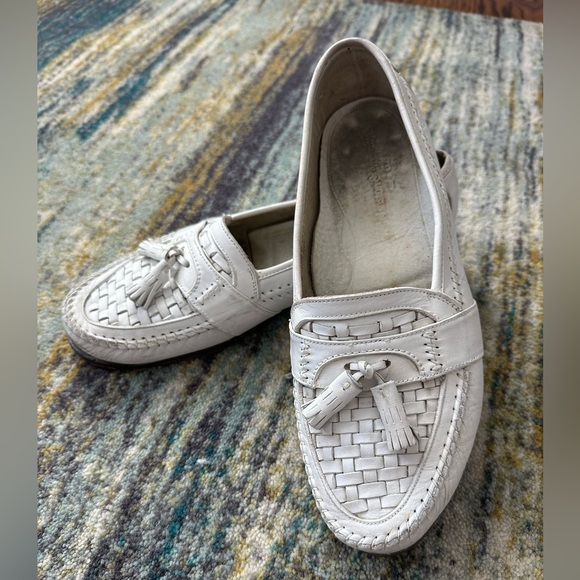 Johnston & Murphy Men’s Vintage #15-83 White Woven Loafers with Tassels Sz 10M - Picture 2 of 8
